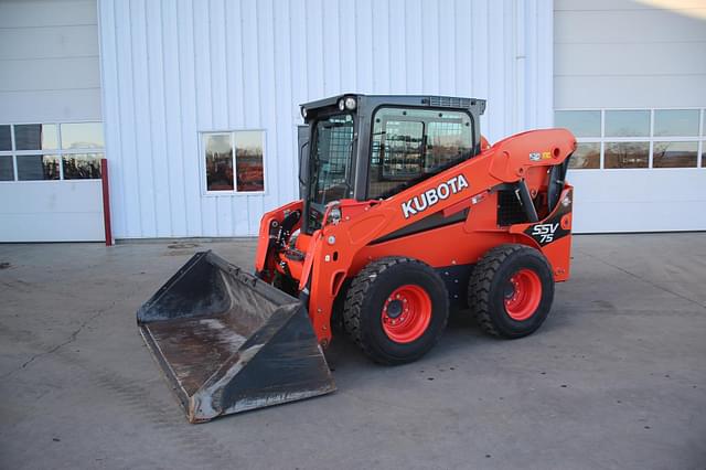 Image of Kubota SSV75 equipment image 1