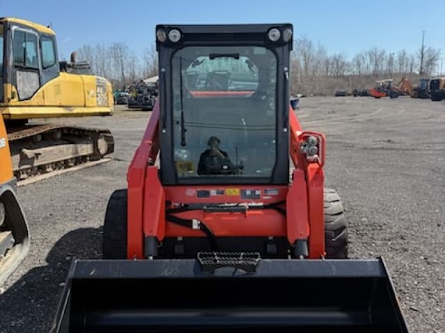 Image of Kubota SSV75HRC equipment image 1