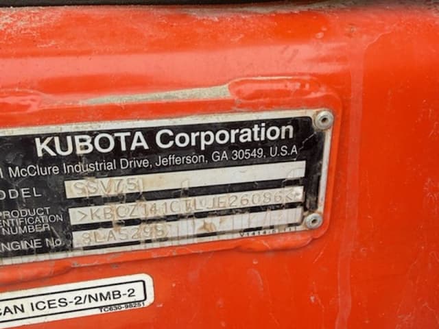 Image of Kubota SSV75HRC equipment image 4