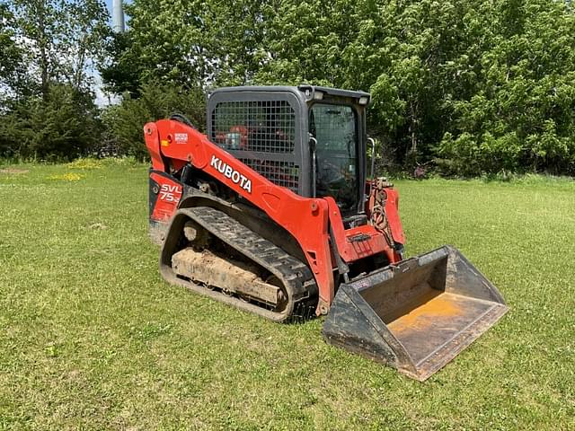 Image of Kubota SVL75-2 equipment image 2