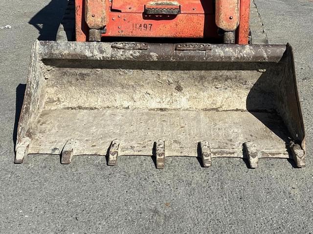 Image of Kubota SVL75-2 equipment image 4