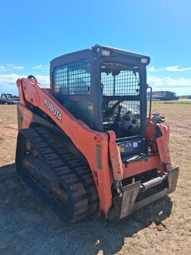 Image of Kubota SVL95-2S equipment image 4
