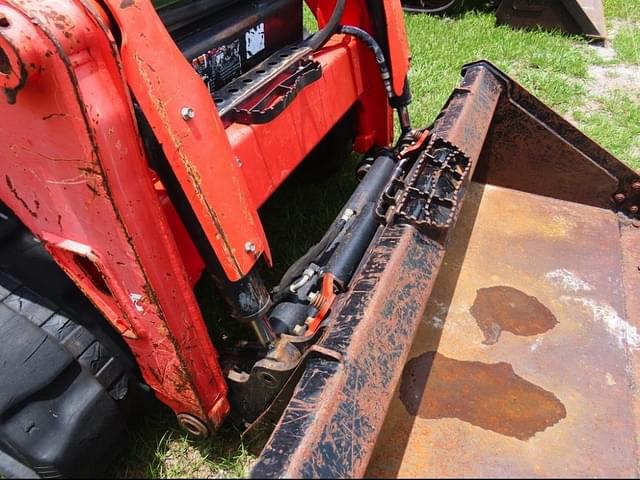 Image of Kubota SVL65-2 equipment image 3