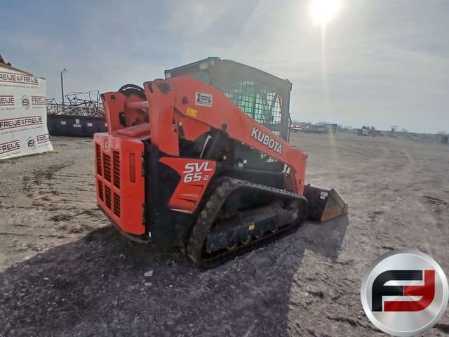 Image of Kubota SVL65-2 equipment image 4