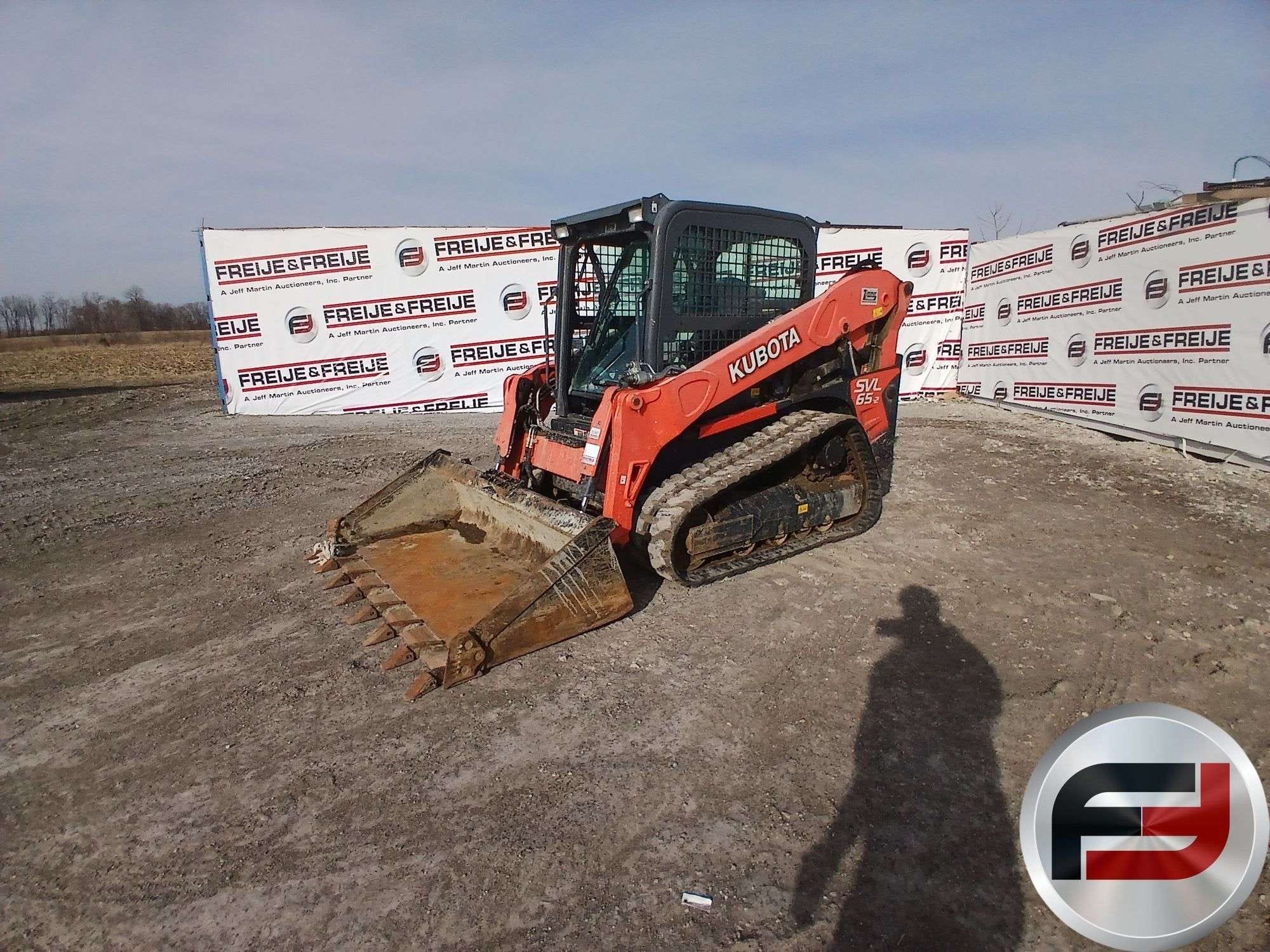 2020 Kubota SVL65-2 Equipment Image0