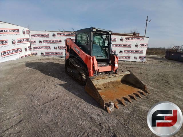 Image of Kubota SVL65-2 equipment image 2