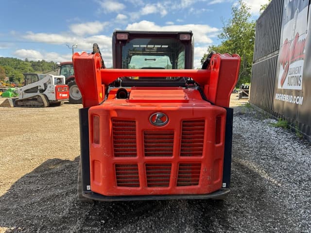 Image of Kubota SVL75-2 equipment image 2