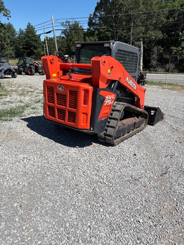 Image of Kubota SVL75-2 equipment image 2