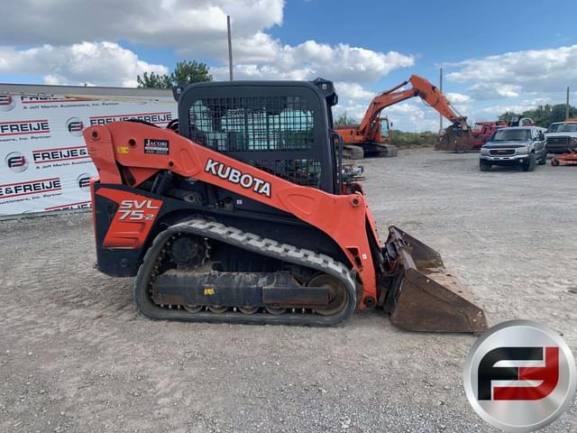 Image of Kubota SVL75-2 equipment image 3