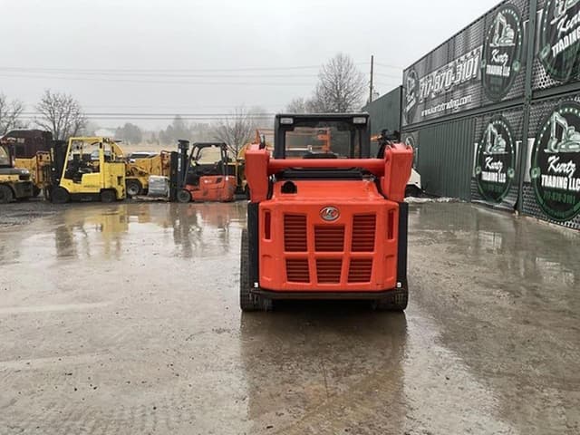 Image of Kubota SVL75-2 equipment image 2