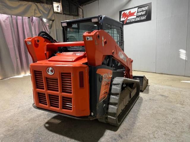 Image of Kubota SVL75-2 equipment image 4