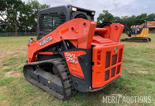 Image of Kubota SVL75-2 equipment image 2