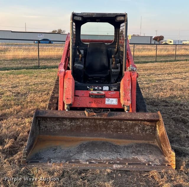 Image of Kubota SVL75-2 equipment image 1