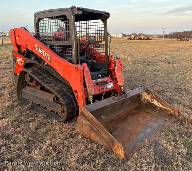 Image of Kubota SVL75-2 equipment image 2