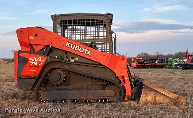 Image of Kubota SVL75-2 equipment image 3
