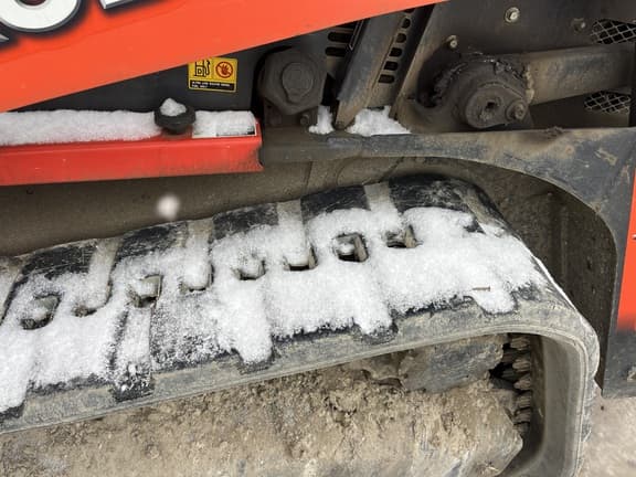 Image of Kubota SVL75 equipment image 3