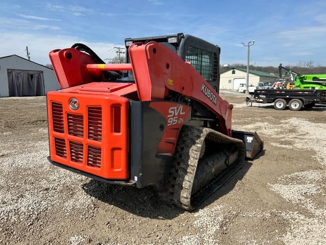 Image of Kubota SVL95-2S equipment image 3