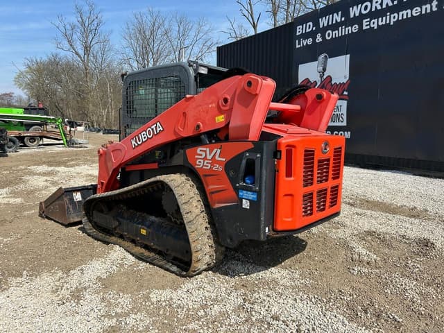 Image of Kubota SVL95-2S equipment image 1
