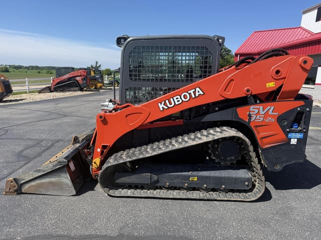Image of Kubota SVL95-2S equipment image 2