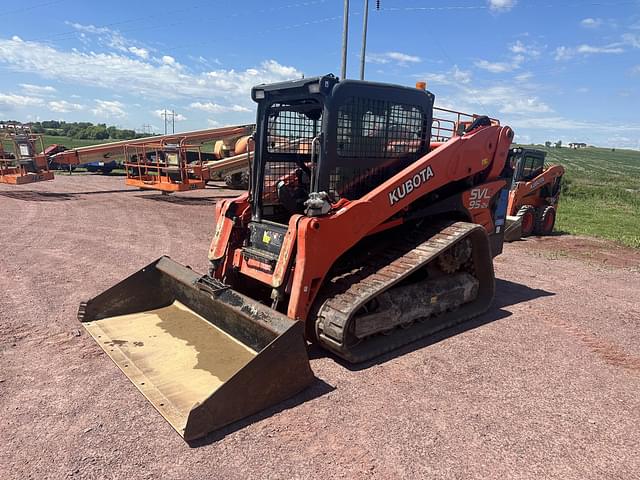 Image of Kubota SVL95-2S equipment image 2