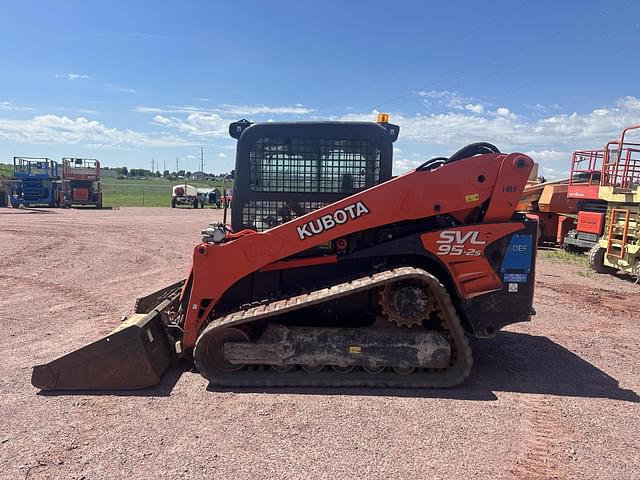 Image of Kubota SVL95-2S equipment image 3