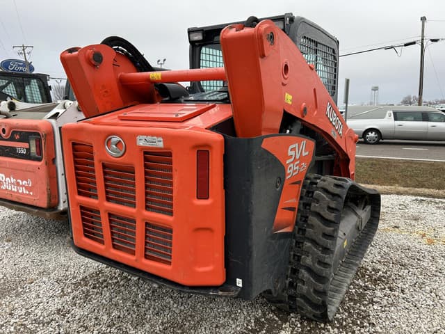 Image of Kubota SVL95-2S equipment image 4