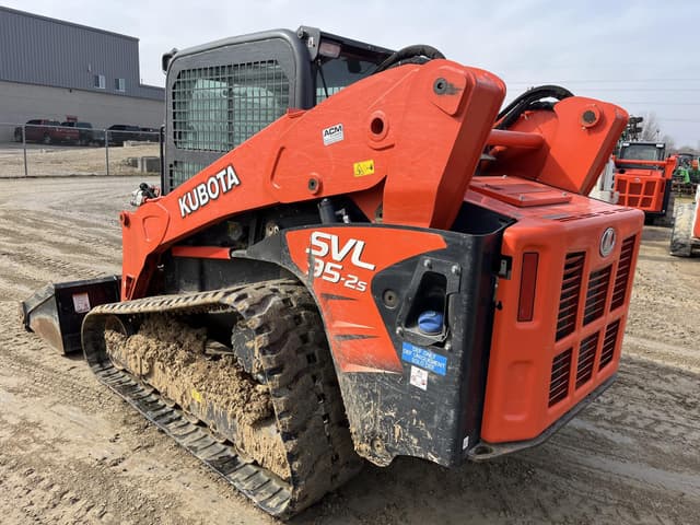 Image of Kubota SVL95-2SHFC equipment image 4