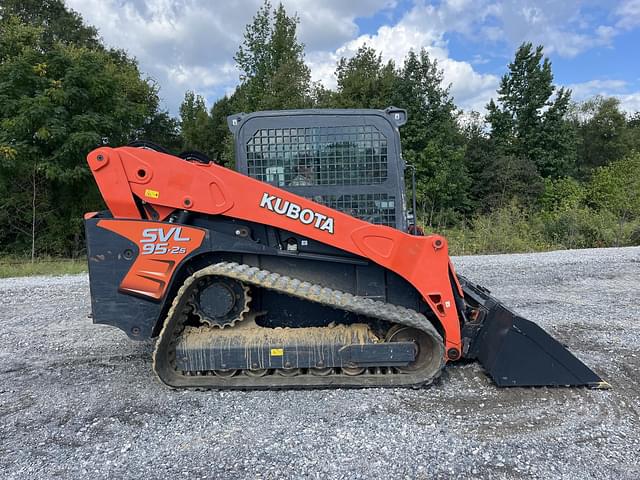 Image of Kubota SVL95-2S equipment image 4