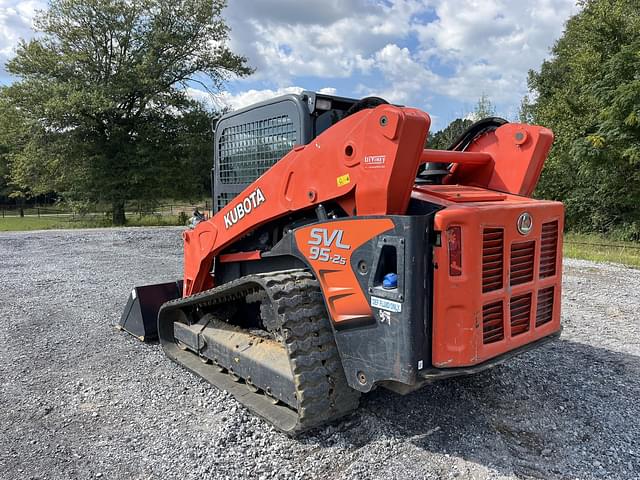 Image of Kubota SVL95-2S equipment image 2