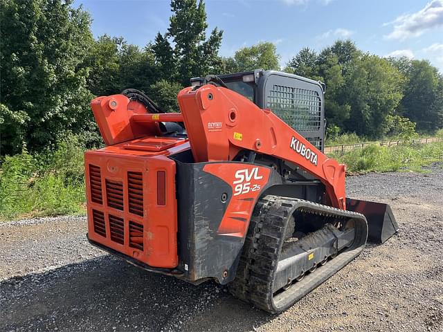 Image of Kubota SVL95-2S equipment image 4