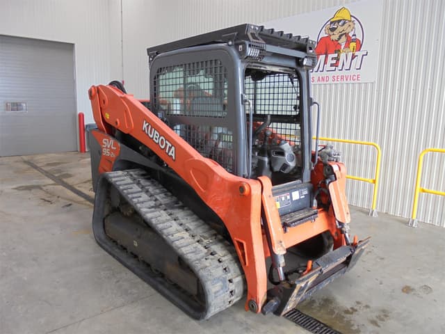 Image of Kubota SVL95-2S equipment image 2