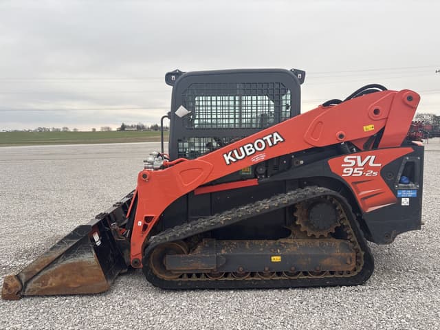 Image of Kubota SVL95-2S equipment image 4