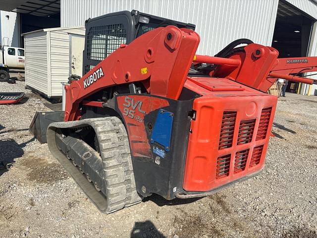 Image of Kubota SVL95-2S equipment image 4