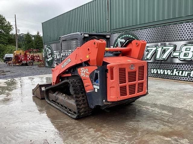 Image of Kubota SVL95-2S equipment image 2