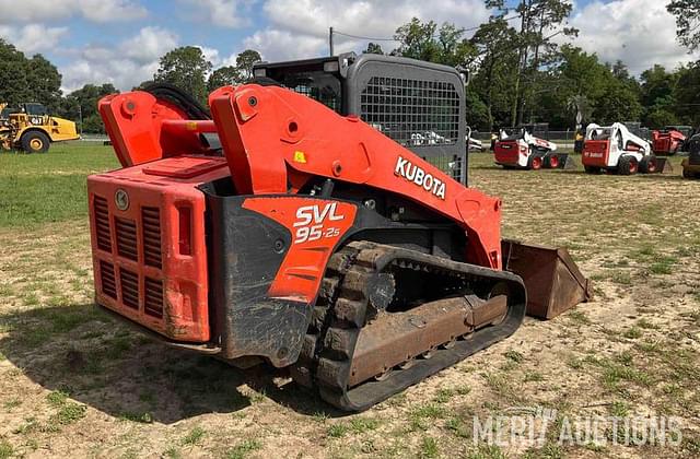 Image of Kubota SVL95-2S equipment image 4