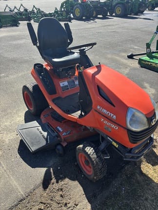 2020 Kubota T2290 Equipment Image0