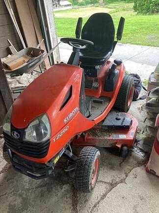 Image of Kubota T2290 Image 0