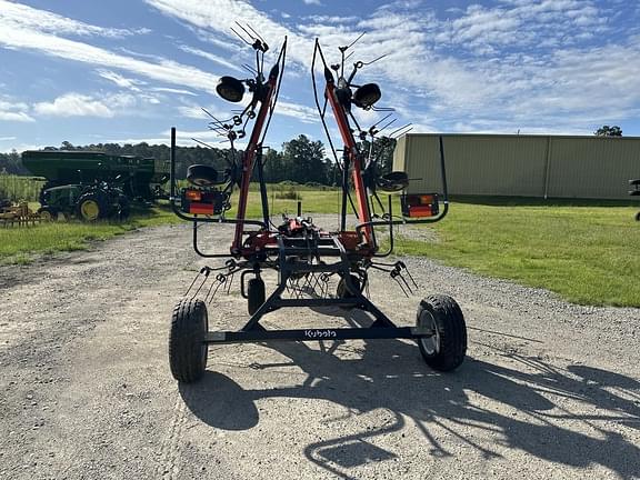 Image of Kubota TE6576CD equipment image 2