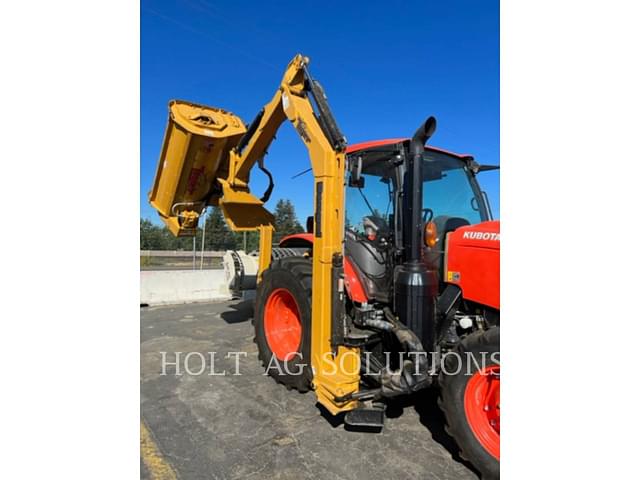 Image of Kubota M6-111 equipment image 3