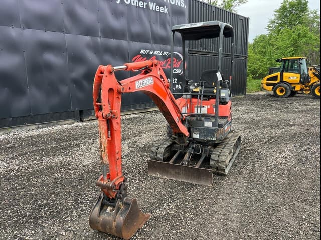 Image of Kubota U17 equipment image 1