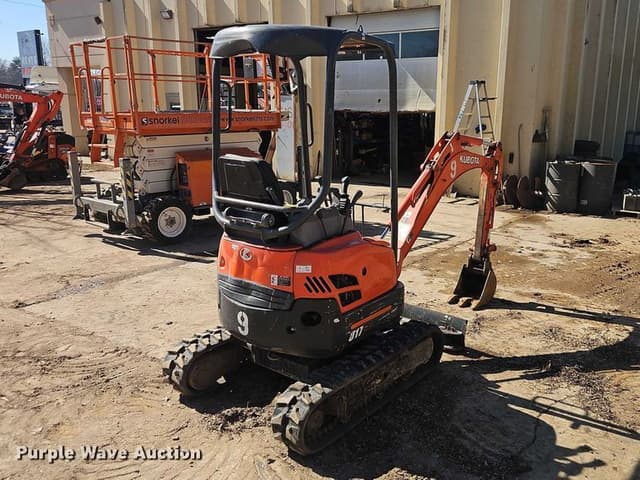 Image of Kubota U17 equipment image 4