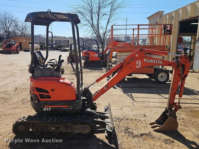 Image of Kubota U17 equipment image 3