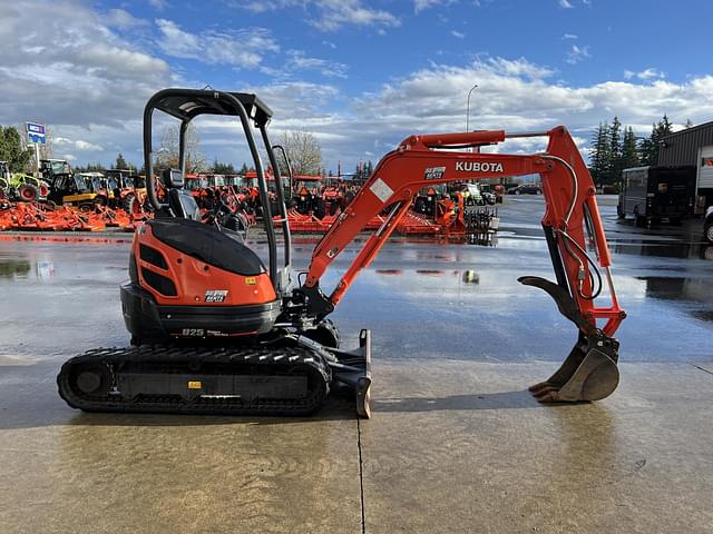 Image of Kubota U25 equipment image 4