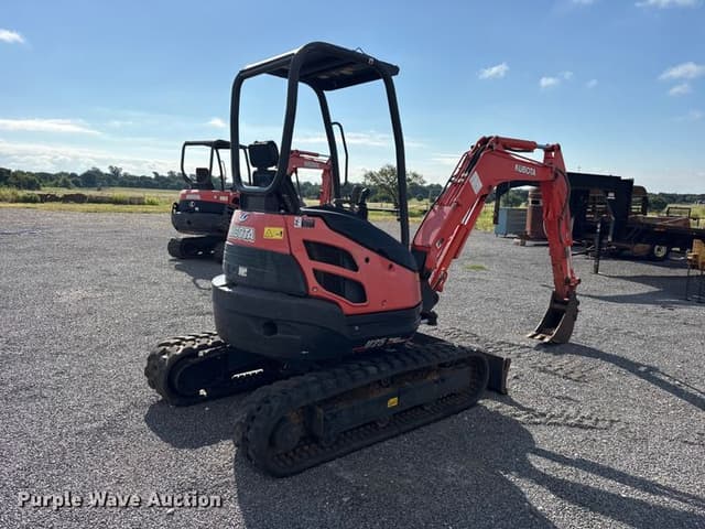 Image of Kubota U25 equipment image 4