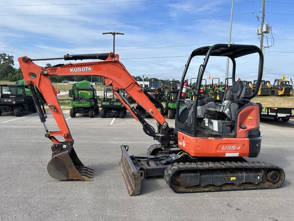 Image of Kubota U35-4 equipment image 4