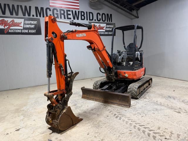 Image of Kubota U35-4 equipment image 1