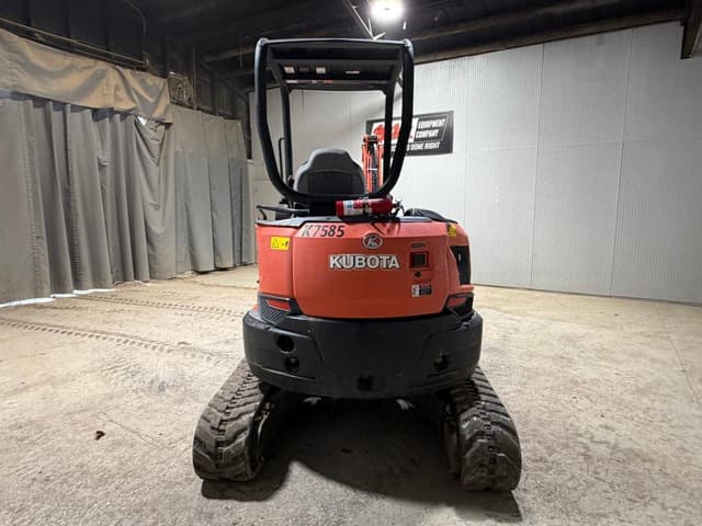 Image of Kubota U35-4 equipment image 3