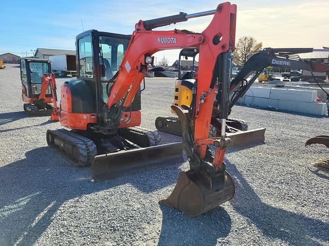 Image of Kubota U35-4 equipment image 1