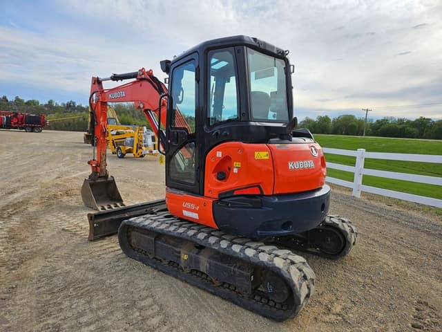 Image of Kubota U55 equipment image 2