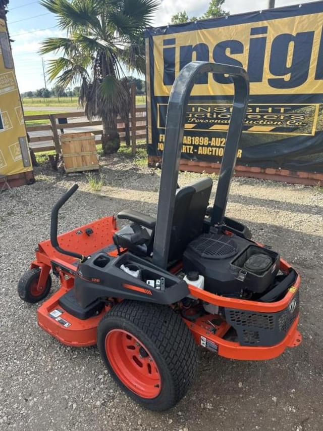 Image of Kubota Z231 equipment image 1